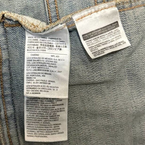 Levi Strauss Collared Button Down Denim Jacket Blue Size Large - Picture 12 of 16